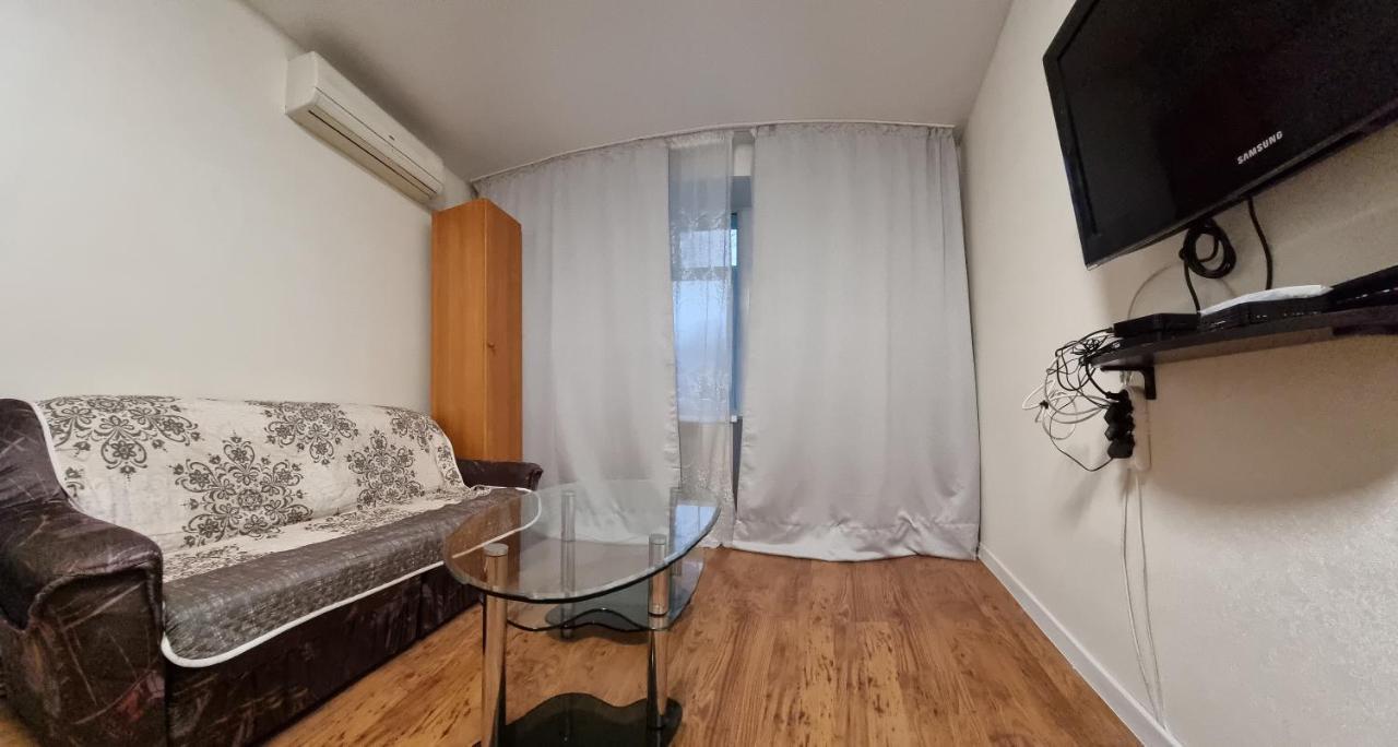 Pobedy Flat Apartment Kiev Bagian luar foto